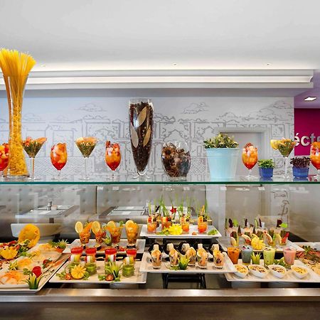 ไอบิส สไตล์ ชาร์จาห์ Hotel ภายนอก รูปภาพ