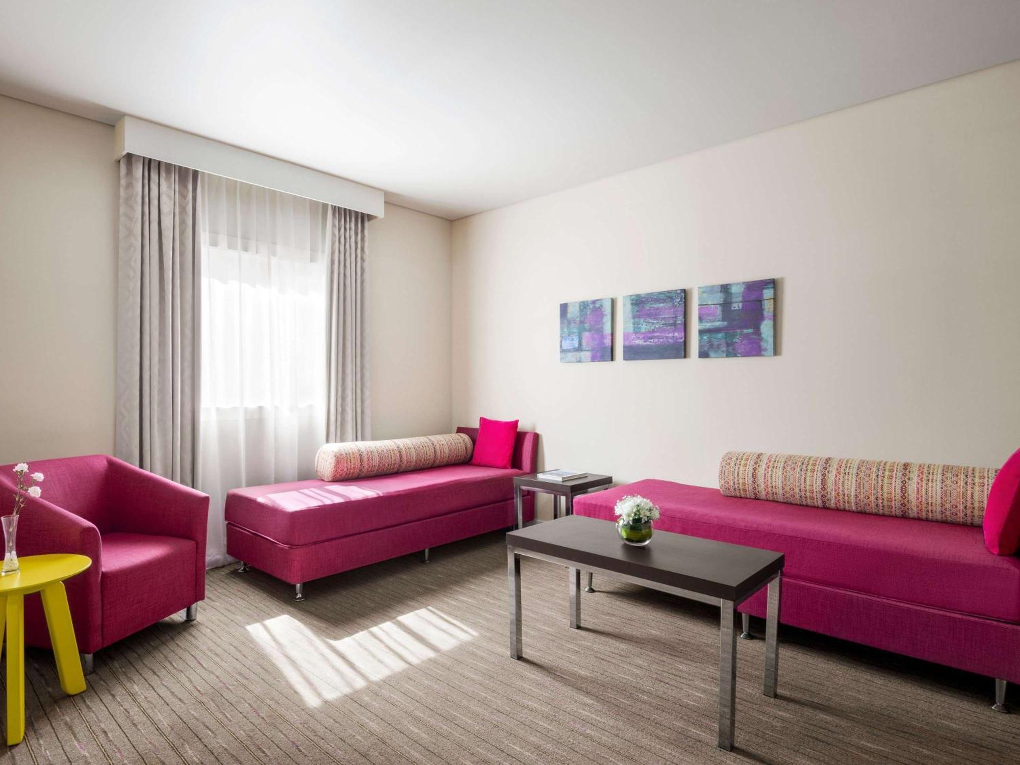 ไอบิส สไตล์ ชาร์จาห์ Hotel ภายนอก รูปภาพ