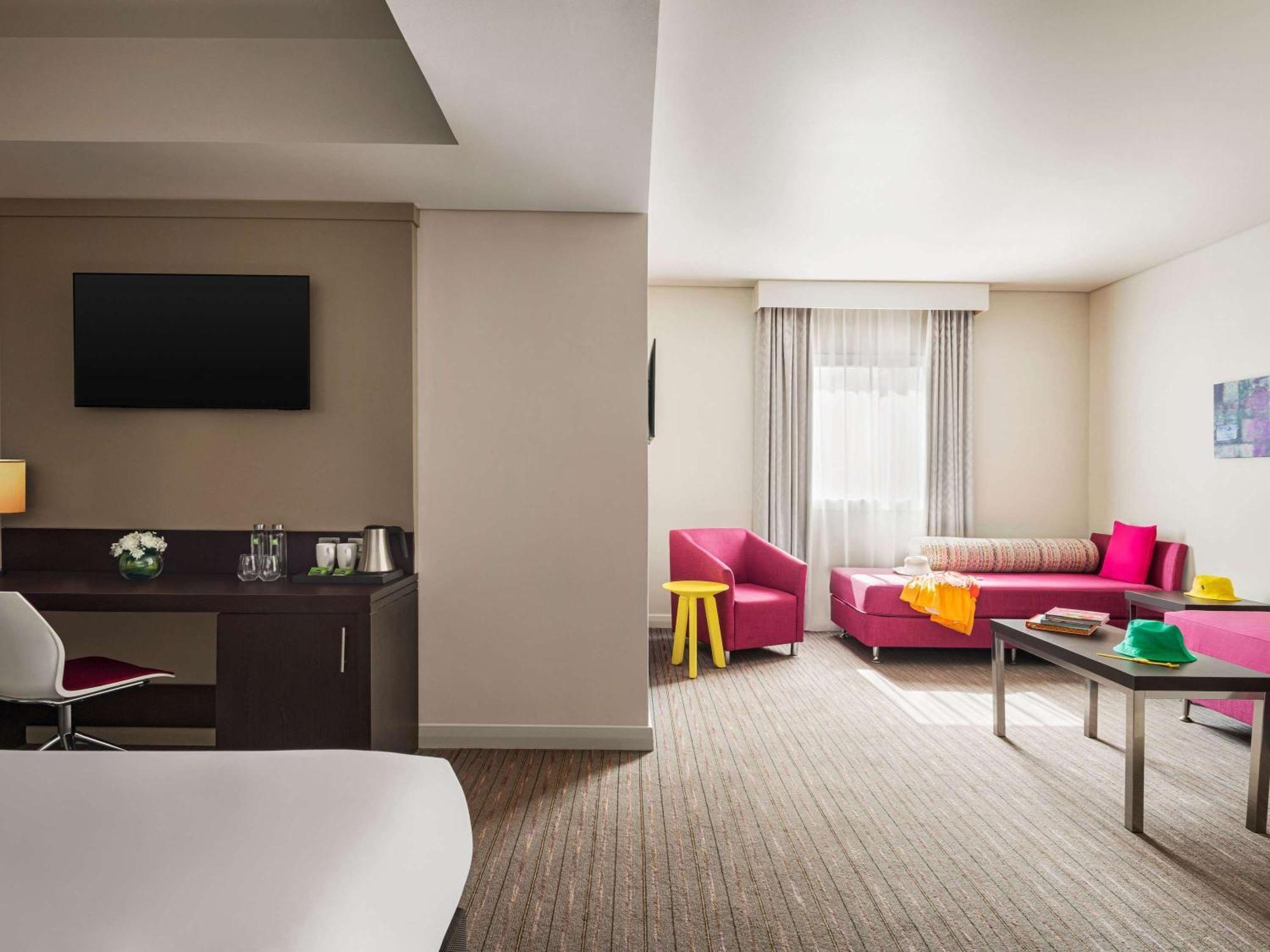 ไอบิส สไตล์ ชาร์จาห์ Hotel ภายนอก รูปภาพ